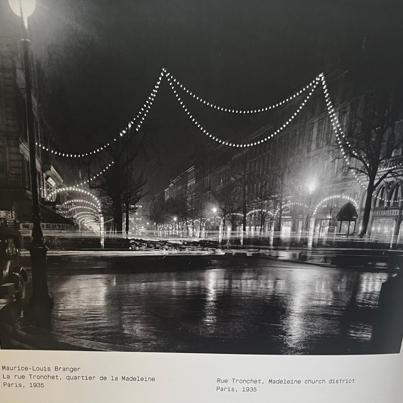 La rue Tronchet illuminée, quartier de la Madeleine, 1935